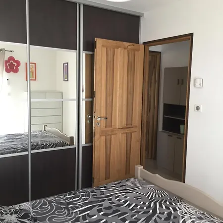Apartment Saint-cyprien Maison De Standing